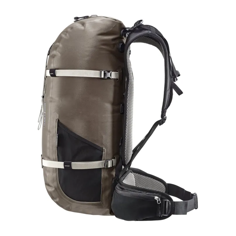 Atrack 35 l Outdoor-Rucksack dark sand