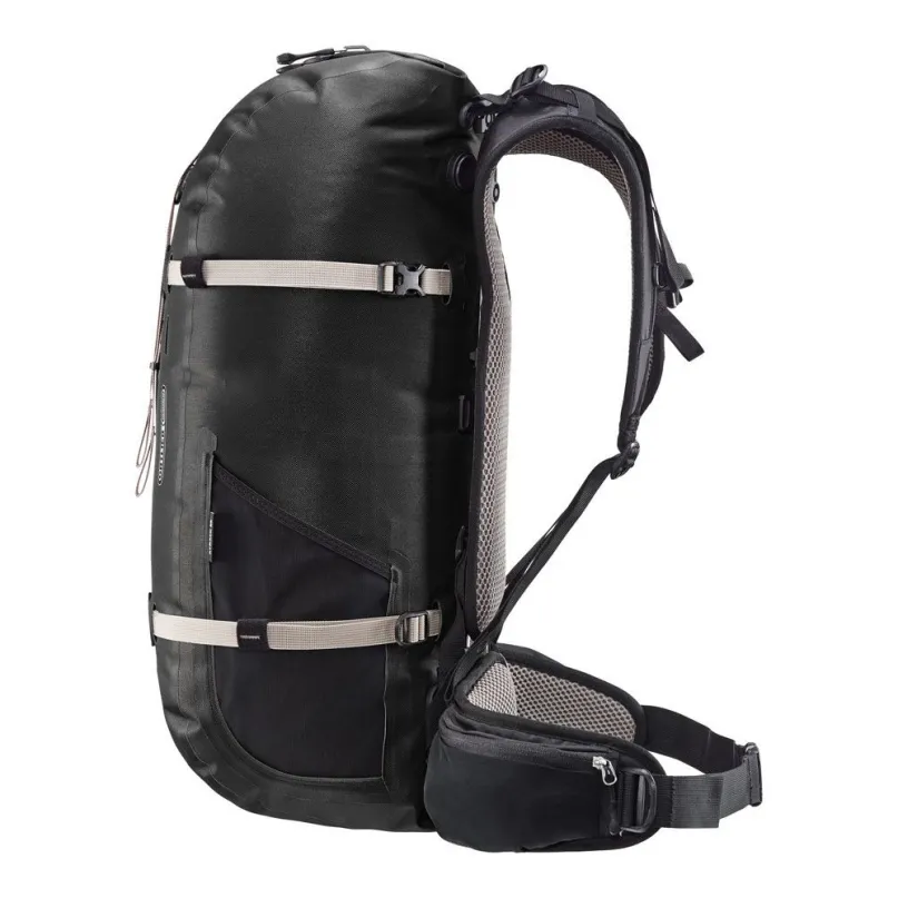 Atrack 35 l Outdoor-Rucksack schwarz