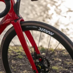 Cosmic S 42 Carbon Disc 28
