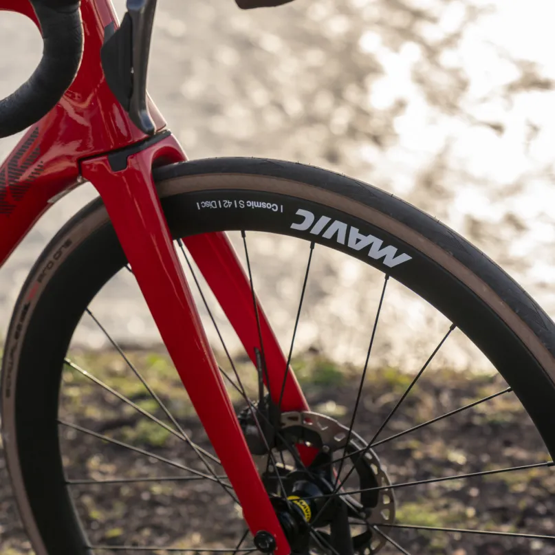 Cosmic S 42 Carbon Disc 28" Laufradsatz