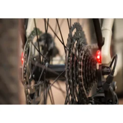Iconic EVO 1 E-Bike Trekkingrad Trapez 29