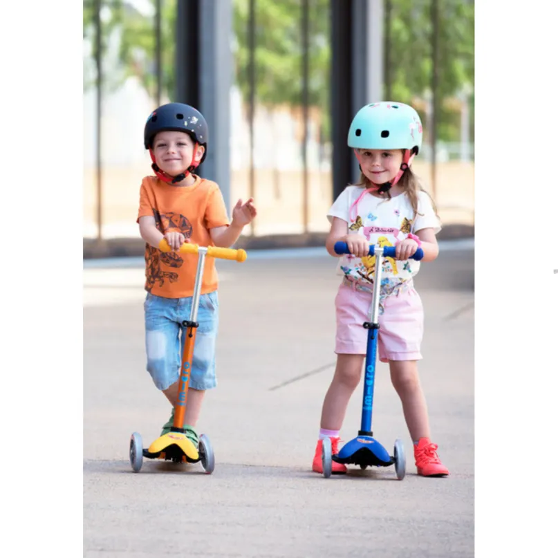 MiniDeluxe Kinderroller blau