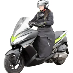 Regenschutz für Rollerfahrer