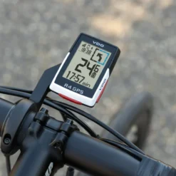 R4 GPS Fahrradcomputer mit Over Clamp Butler
