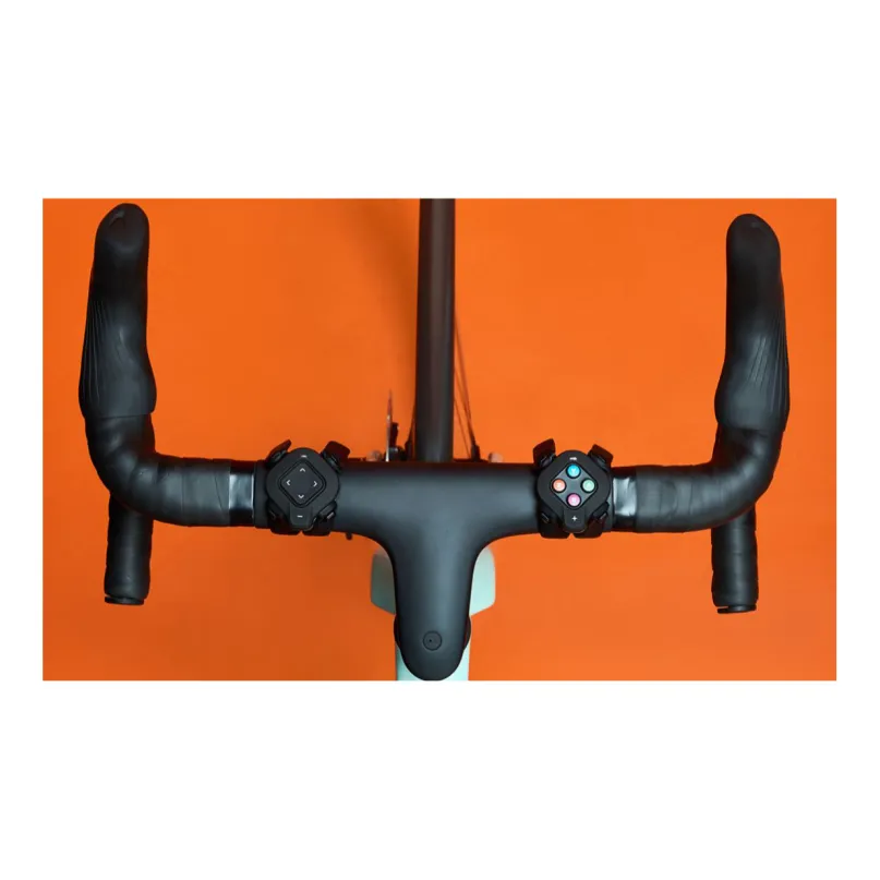 Rollentrainer Avanti mit Zwift Cog und Click Schalthebel